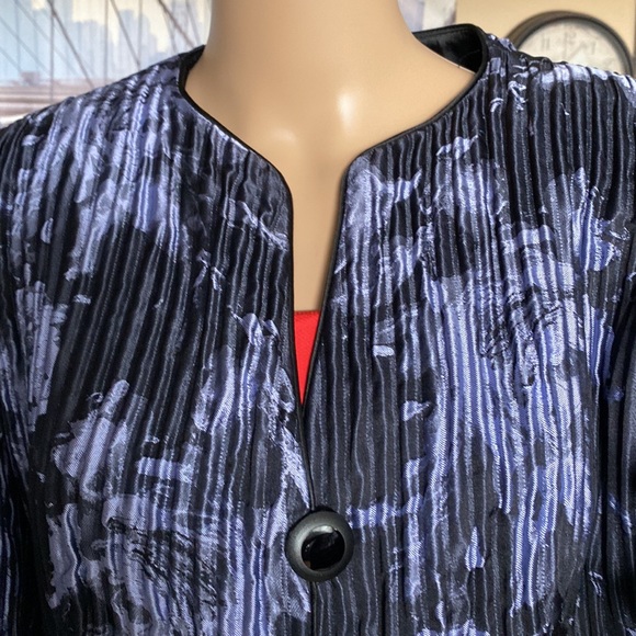 Armani Colllezioni Jacket size 10 - Picture 4 of 13